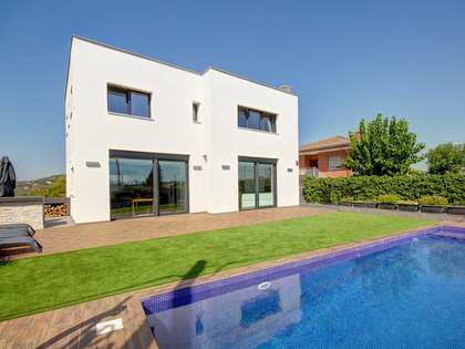 Дом / вилла 210m² на продажу в Olivella, Барселона
