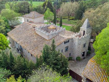 1,404m² country house with 12,987m² garden for sale in Pla de l'Estany