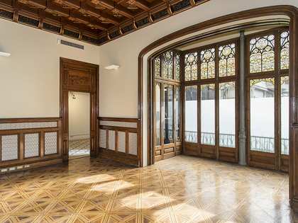 Spectacular principal floor property to buy, Plaça Catalunya