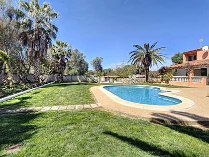 Загородный дом 228m² на продажу в Sant Lluis, Менорка