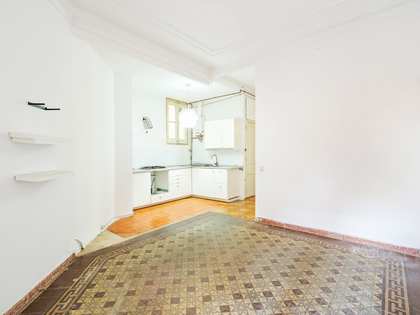 129m² apartment with 7m² terrace for sale in Eixample Left