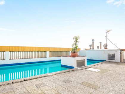 111m² apartment with 24m² terrace for sale in Eixample Right