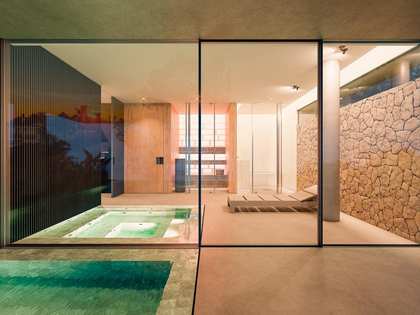 Maison / villa de 570m² a vendre à Esplugues avec 211m² de jardin