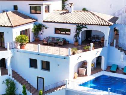 Дом / вилла 398m² на продажу в Altea Town, Costa Blanca