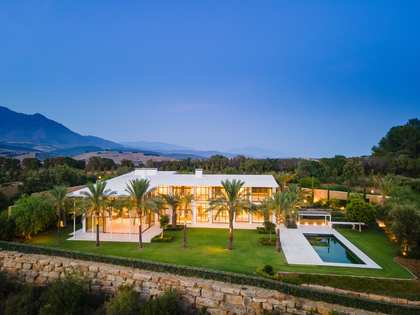 Casa / villa de 795m² con 239m² terraza en venta en Estepona