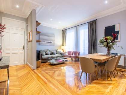 91m² apartment for sale in Cortes / Huertas, Madrid