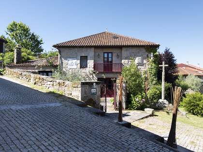 Дом / вилла 536m² на продажу в Ourense, Галисия