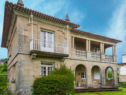 Casa / Vila de 390m&sup2; &agrave; venda em Vigo, Galicia