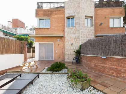 Casa / vil·la de 164m² en venda a La Pineda, Barcelona
