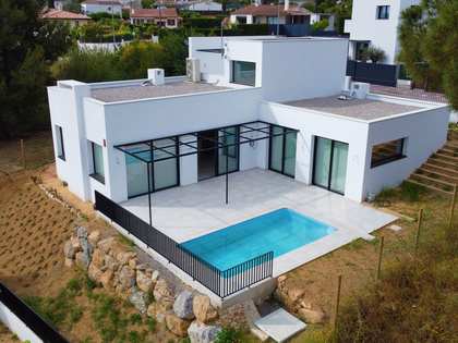 212m² House / Villa for sale in Santa Cristina, Costa Brava