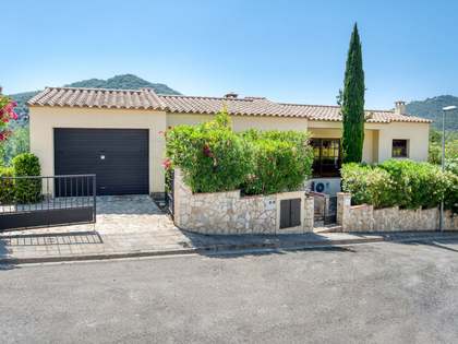 huis / villa van 217m² te koop in Calonge, Costa Brava