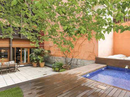 Casa / Vila de 540m&sup2; with 60m&sup2; terra&ccedil;o em aluguer em Gr&agrave;cia