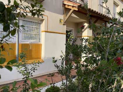 Huis / villa van 233m² te koop met 20m² Tuin in Sant Andreu de Llavaneres