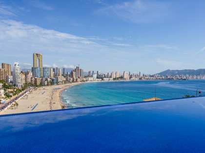 185m² penthouse with 100m² terrace for sale in Benidorm Poniente