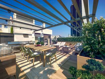 Ático con 109 m² de terraza en venta en Eixample Derecho