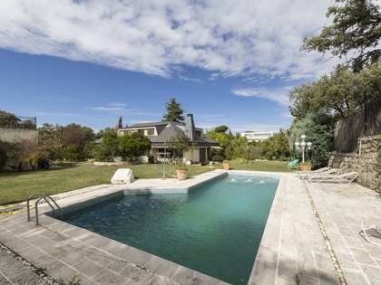 Huis / villa van 570m² te koop in Las Rozas, Madrid