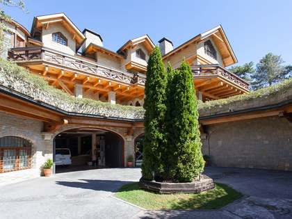 1,557m² house / villa for sale in Sant Cugat, Barcelona