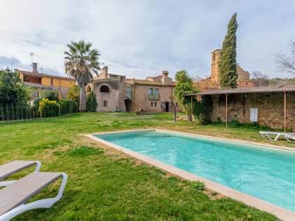 1,040m² landhaus zum Verkauf in Pla de l'Estany, Girona