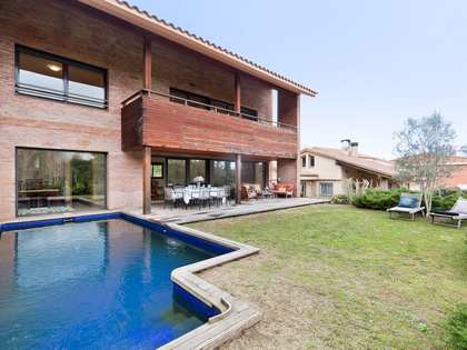Villa van 540m² te huur in Sant Cugat, Barcelona