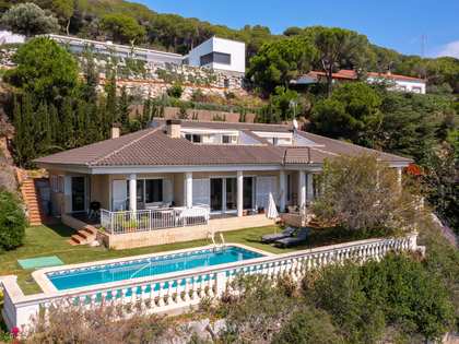 430m² house / villa for sale in Cabrils, Barcelona