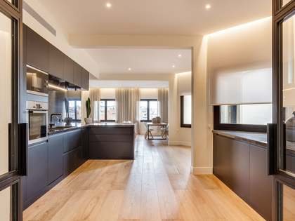 Квартира 161m&sup2; на продажу в Сан Жерваси, Барселона