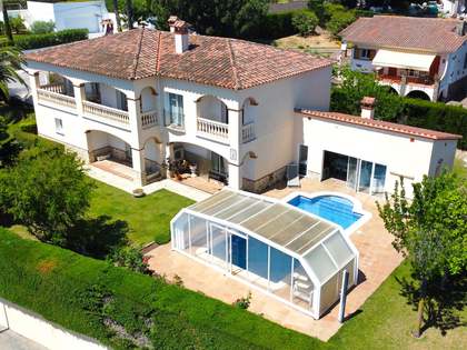 Casa / vil·la de 386m² en venda a Calonge, Costa Brava