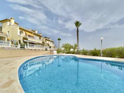 145m² house / villa with 20m² terrace for sale in Gran Alacant