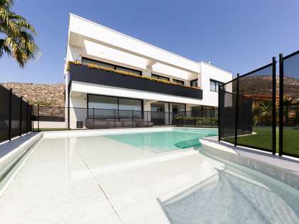 Casa / villa de 268m² en alquiler en Rat-Penat, Barcelona
