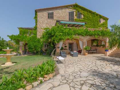 875m² country house for sale in Alt Empordà, Girona