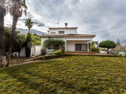 381m&sup2; Hus/Villa med 70m&sup2; terrass till salu i D&eacute;nia