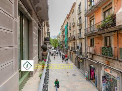 Pis de 235m² en venda a Barri Vell, Girona