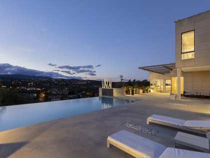 1,348m² hus/villa till salu i Las Rozas, Madrid