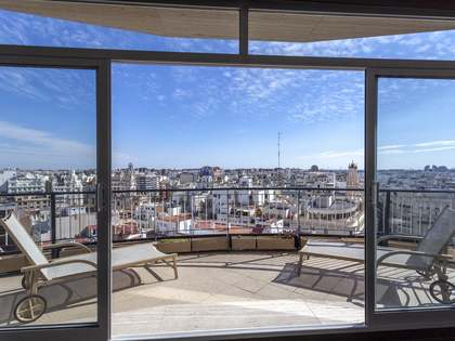 216m² apartment with 14m² terrace for rent in Sant Francesc