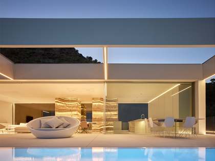 Casa / villa di 691m² con giardino di 400m² in affitto a Los Monasterios