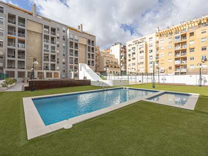 108m² apartment with 7m² terrace for sale in Eixample Right
