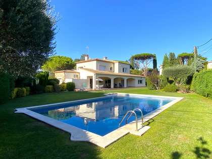Huis / villa van 561m² te koop in Santa Cristina