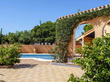 Casa / Vila de 330m&sup2; &agrave; venda em D&eacute;nia, Costa Blanca