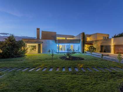 Дом / вилла 1,348m² на продажу в Лас Росас, Мадрид