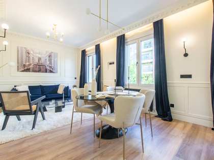 106m² apartment for sale in Almagro, Madrid