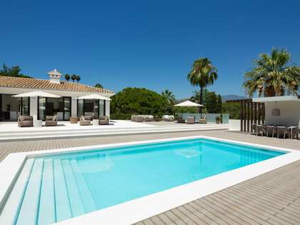 casa / vil·la de 454m² en venda a Nueva Andalucía