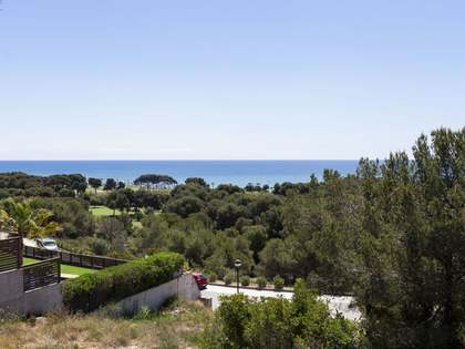 Scenic building plot for sale in Can Girona, near Sitges - Lucas Fox