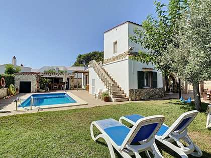 Casa / villa di 165m² in vendita a Ciutadella, Menorca