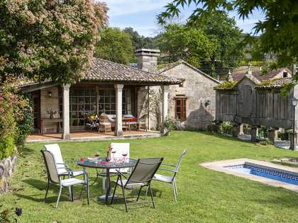 Casa / villa di 388m² in vendita a Pontevedra, Galicia