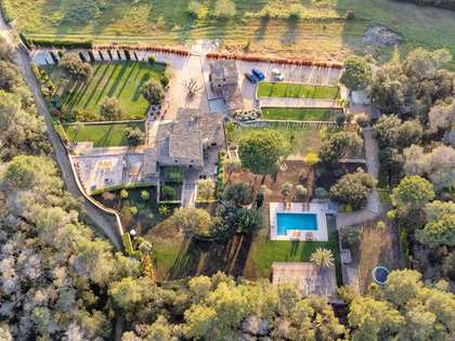 Casa di campagna di 704m² con giardino di 3,585m² in vendita a Baix Emporda