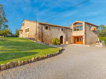 1,100m² landhaus zum Verkauf in Pla de l'Estany, Girona