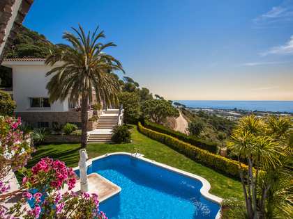 Villa van 630m² te koop in Cabrils, Barcelona