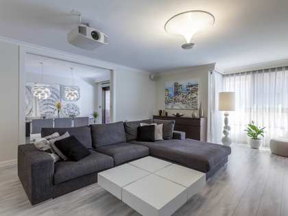 Квартира 259m² на продажу в Экстрамурс, Валенсия