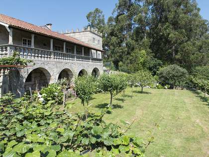 Casa / vil·la de 671m² en venda a Vigo, Galicia
