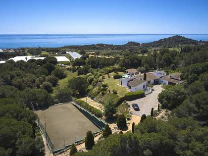 Villa van 410m² te koop in Mataro, Barcelona