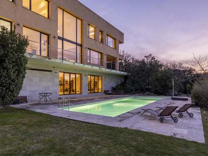 Casa / villa de 975m² en venta en Ciudalcampo, Madrid